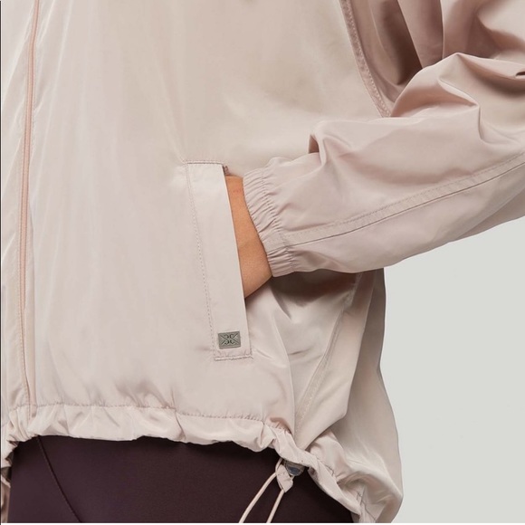 Soia & Kyo Oaklynn Water Repellent Wind Jacket - Picture 6 of 7